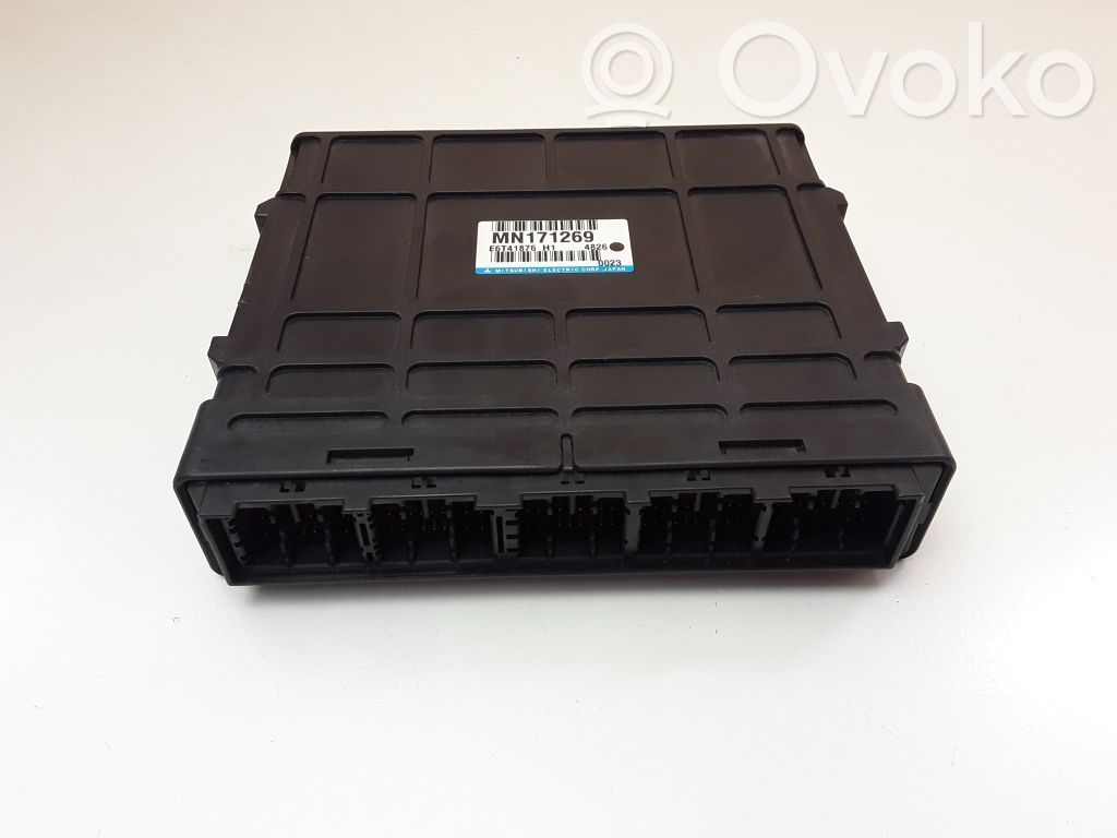 Mitsubishi Grandis Engine control unit/module 