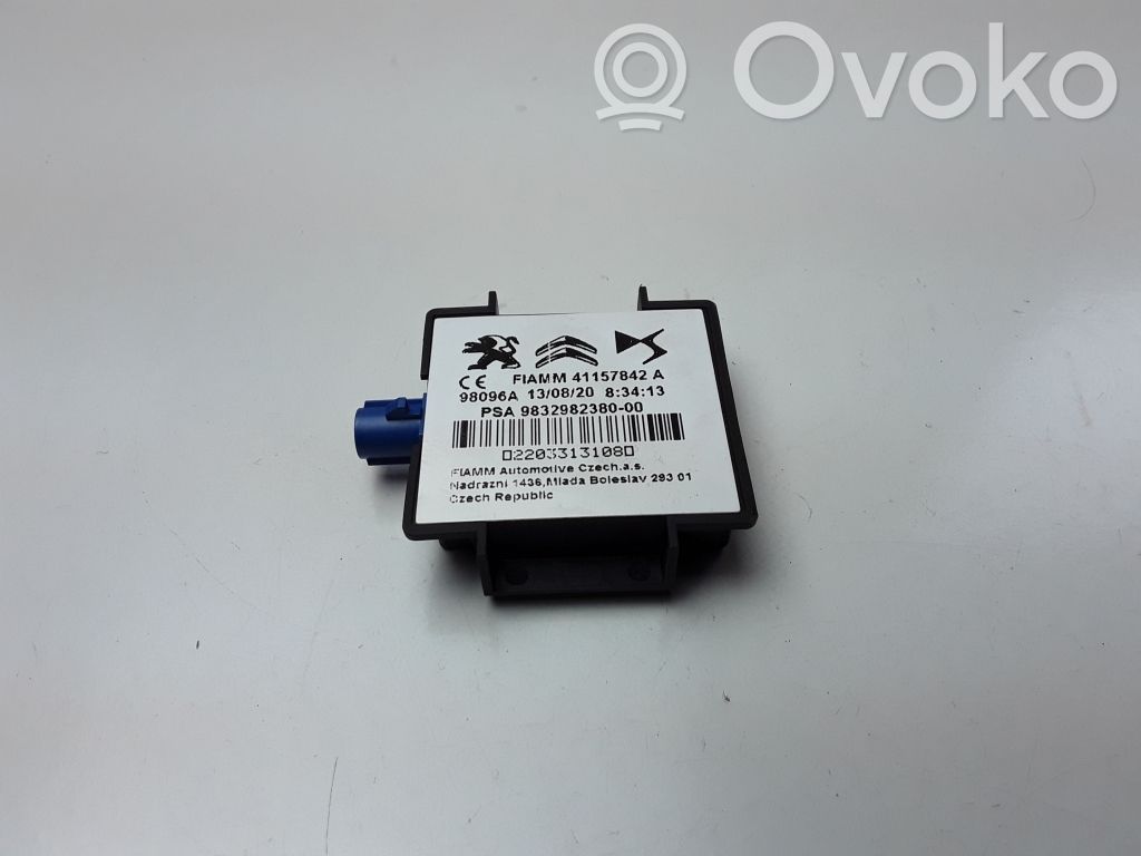 Peugeot 3008 II Antena GPS 