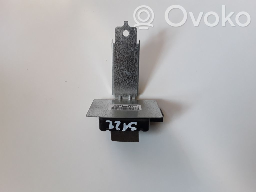 Ford Kuga II GPS-pystyantenni 