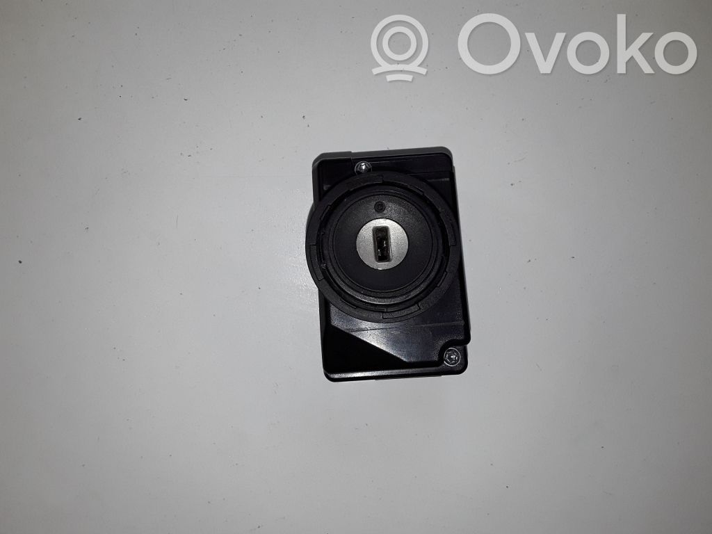 Volkswagen Touareg I Ignition lock 