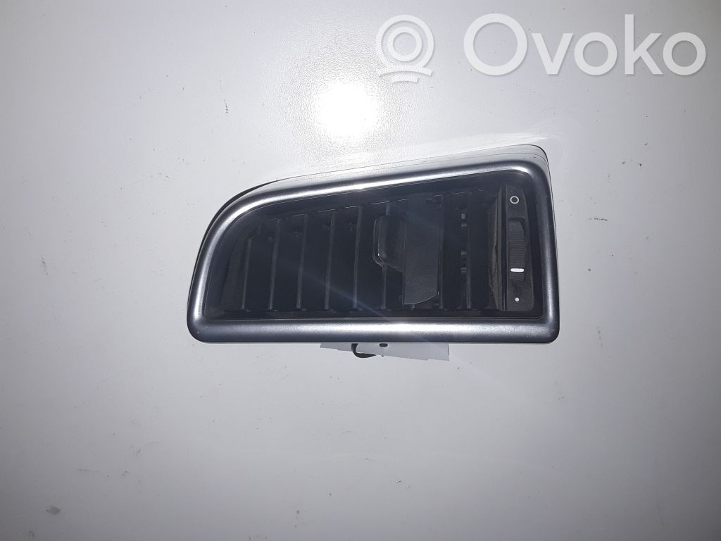 Boczna kratka nawiewu deski rozdzielczej   97055535101,B0600556