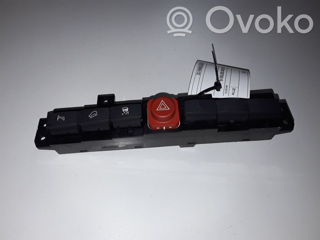 Opel Antara Hazard light switch 
