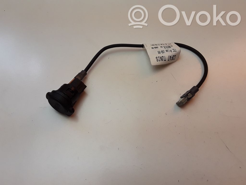 Citroen Berlingo Enchufe conector USB 