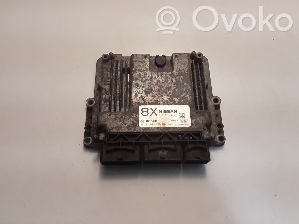 Nissan X-Trail T32 Engine control unit/module 