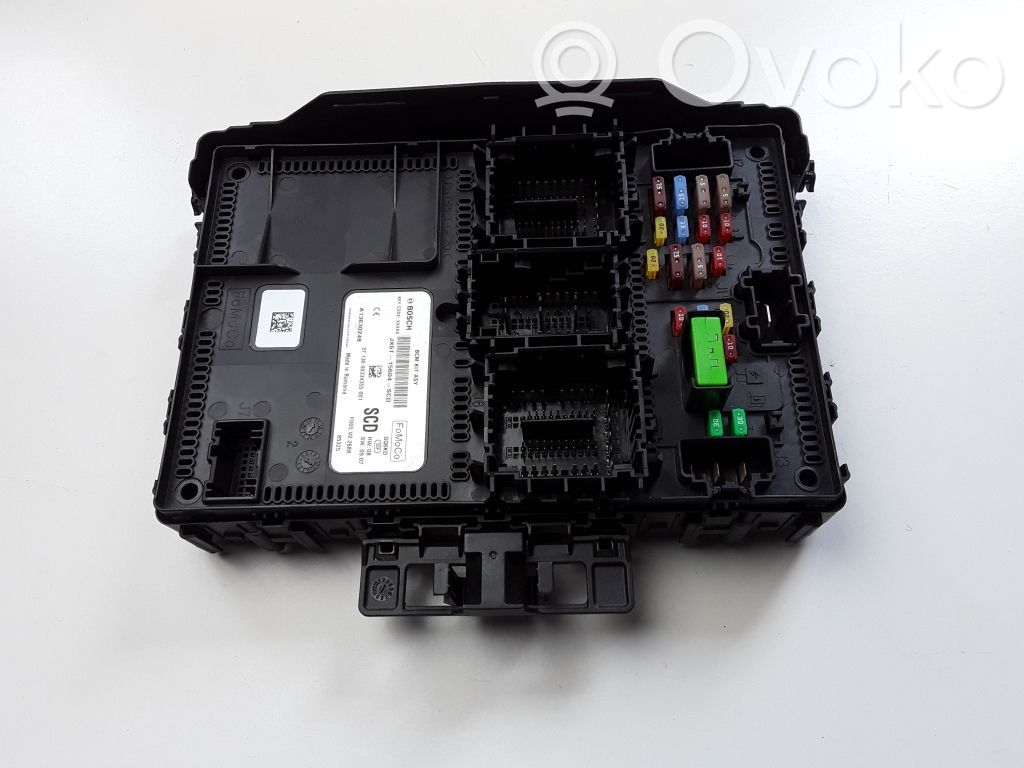 Módulo de fusible   JX6T15604SCD