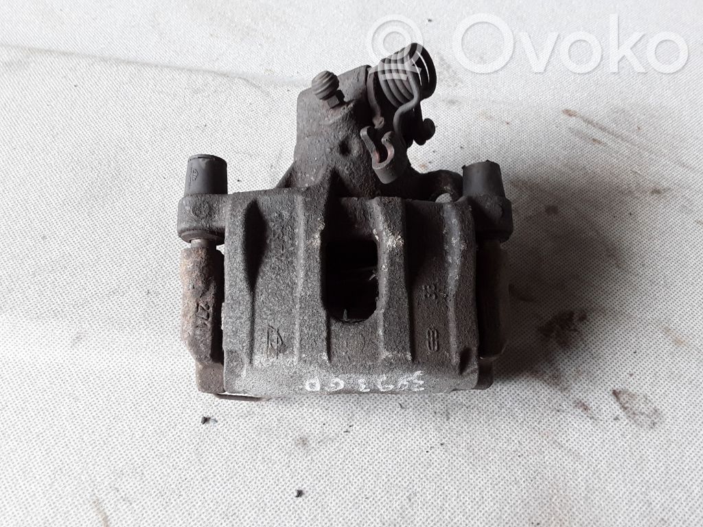 Ford Focus Задний суппорт 