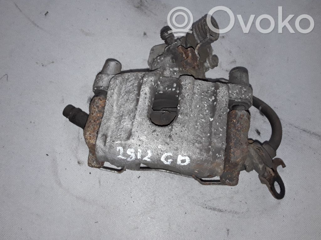 Volvo V40 Задний суппорт 
