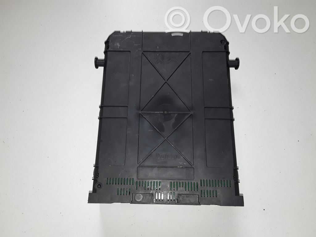 Peugeot 207 Fuse module 