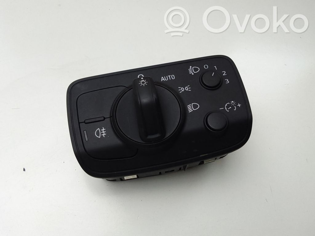 Audi Q2 - Light switch 