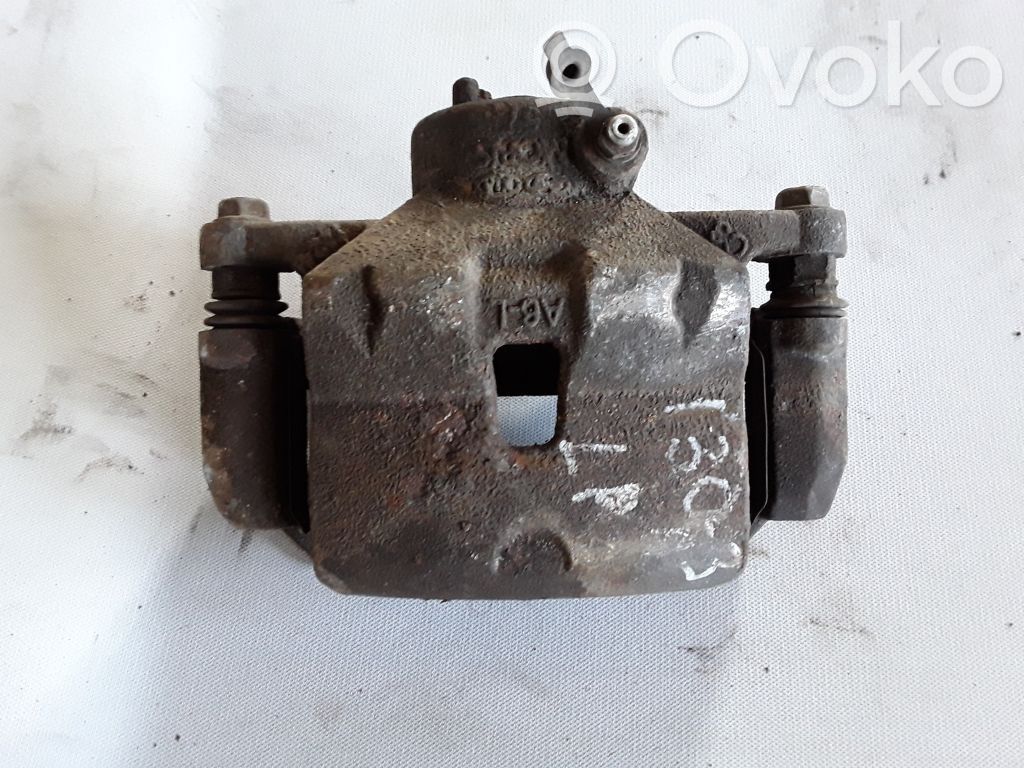 Hyundai i30 Front brake caliper 