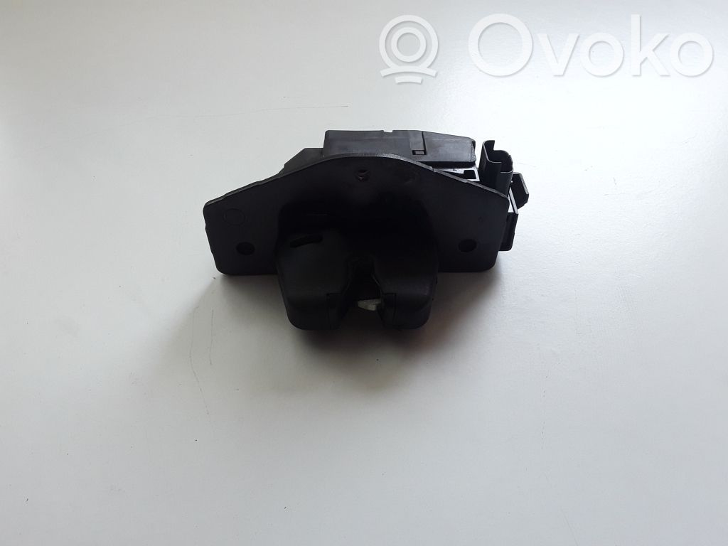 Opel Grandland X Loading door lock 