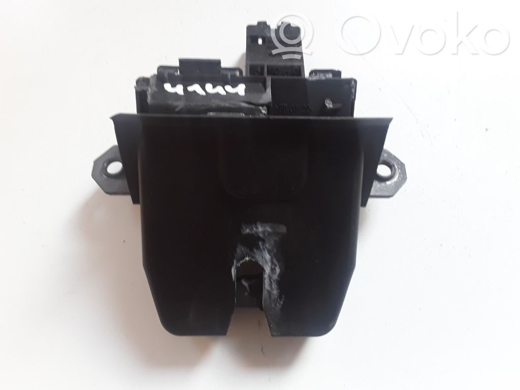 Ford Focus Loading door lock 