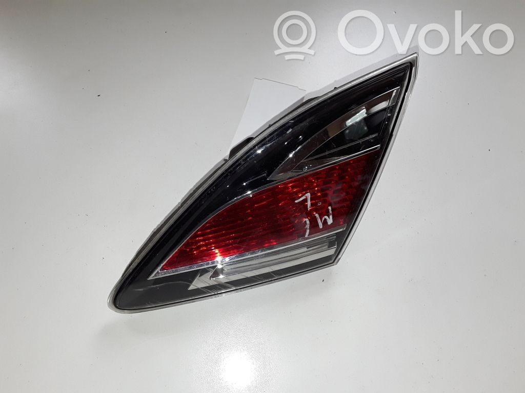 Mazda 6 Tailgate rear/tail lights 