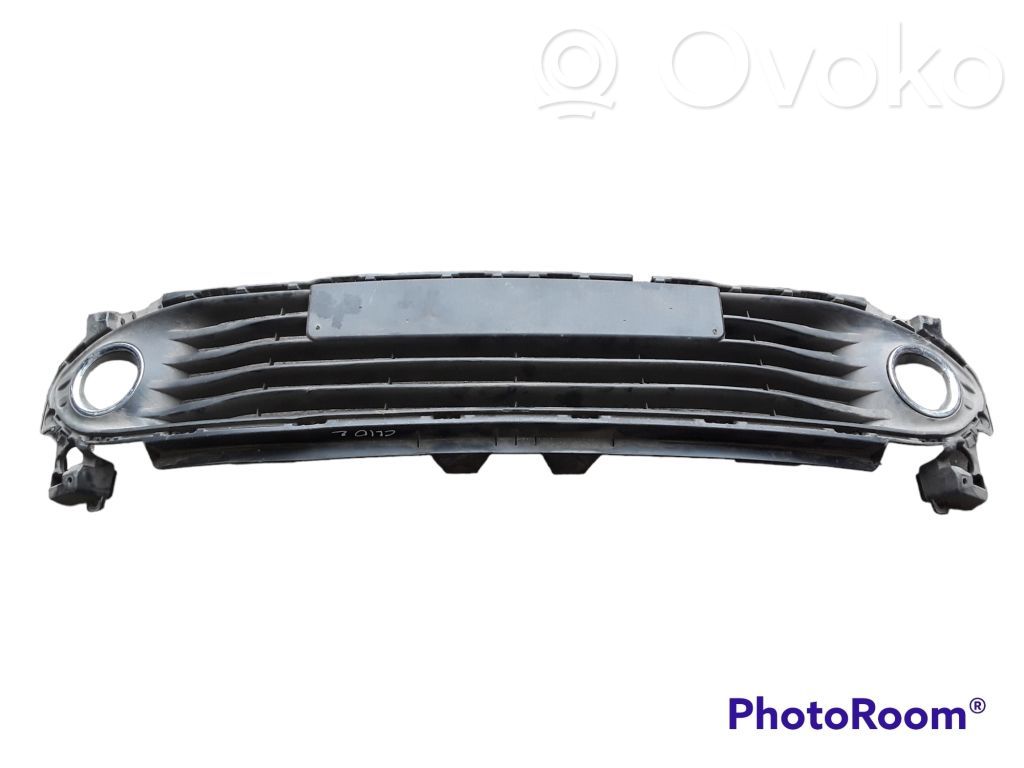 Renault Clio IV Grille inférieure de pare-chocs avant 