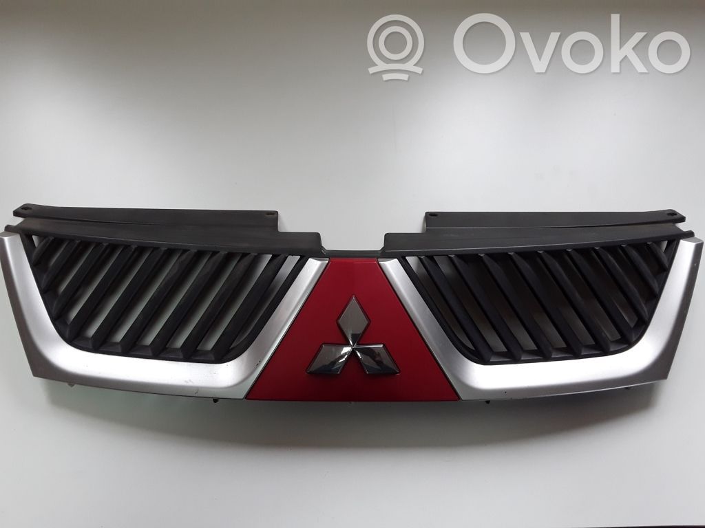 Mitsubishi Outlander Etusäleikkö 