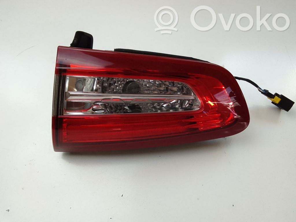 Citroen DS5 Aizmugurējais lukturis pārsegā 