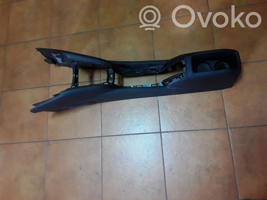 Peugeot 208 I Otros repuestos del interior 