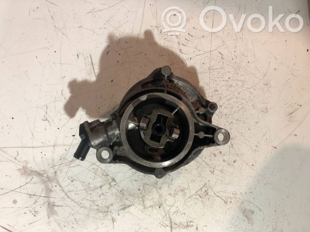 BMW X5 E70 Vacuum pump 