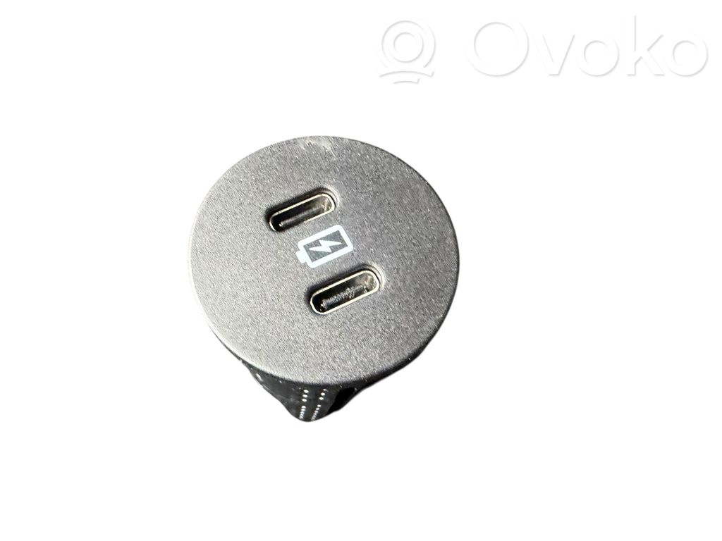 Ford Kuga III Enchufe conector USB 