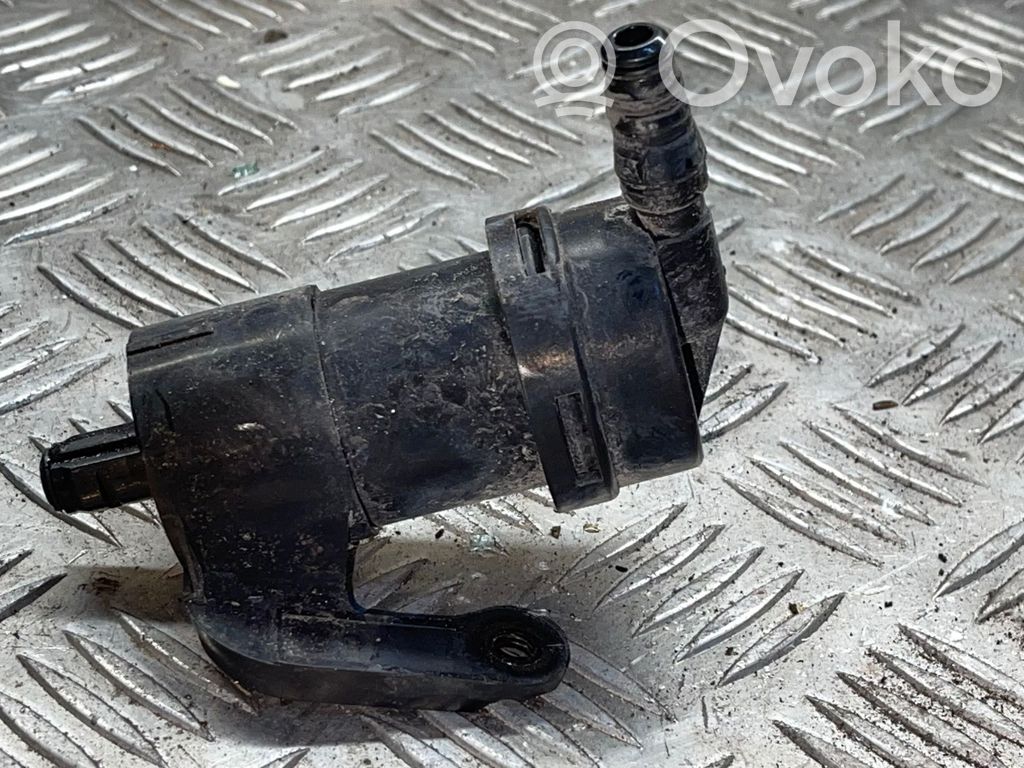 Saab 9-5 Ajovalonpesimen pesusuutin 