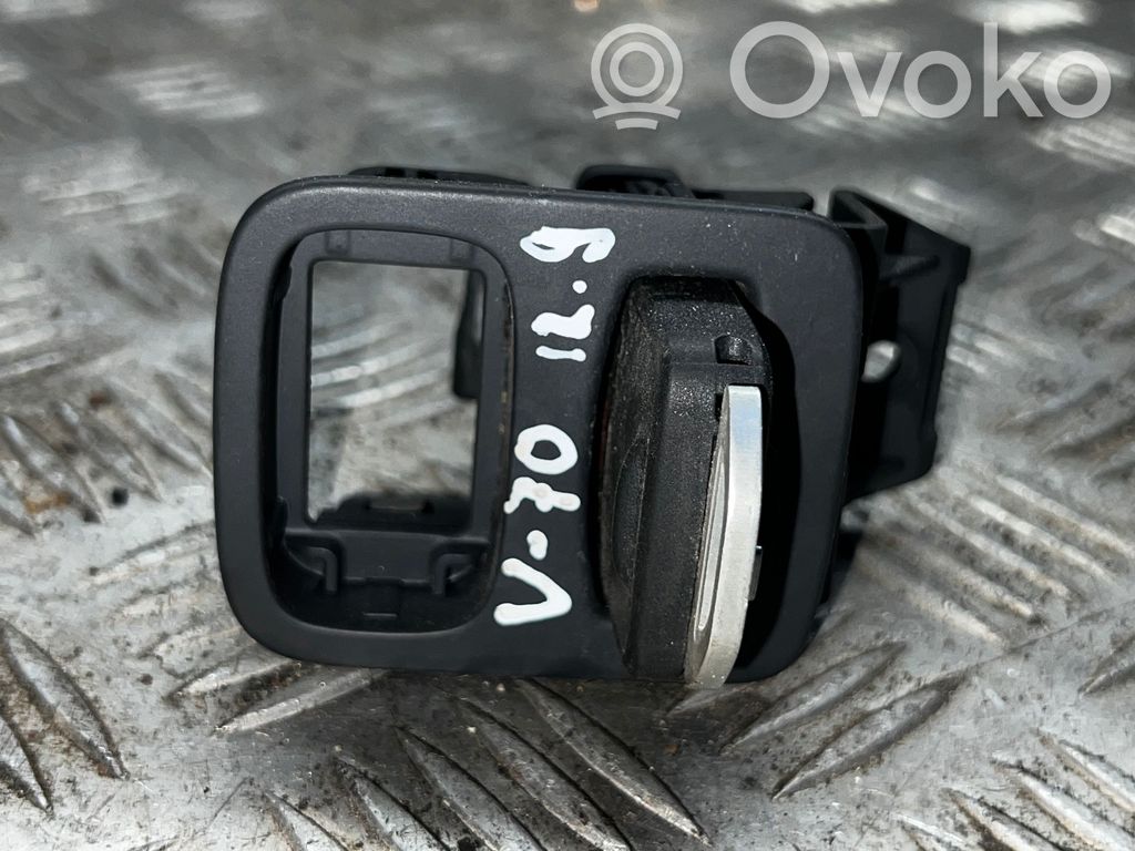 Volvo V70 Ignition lock 