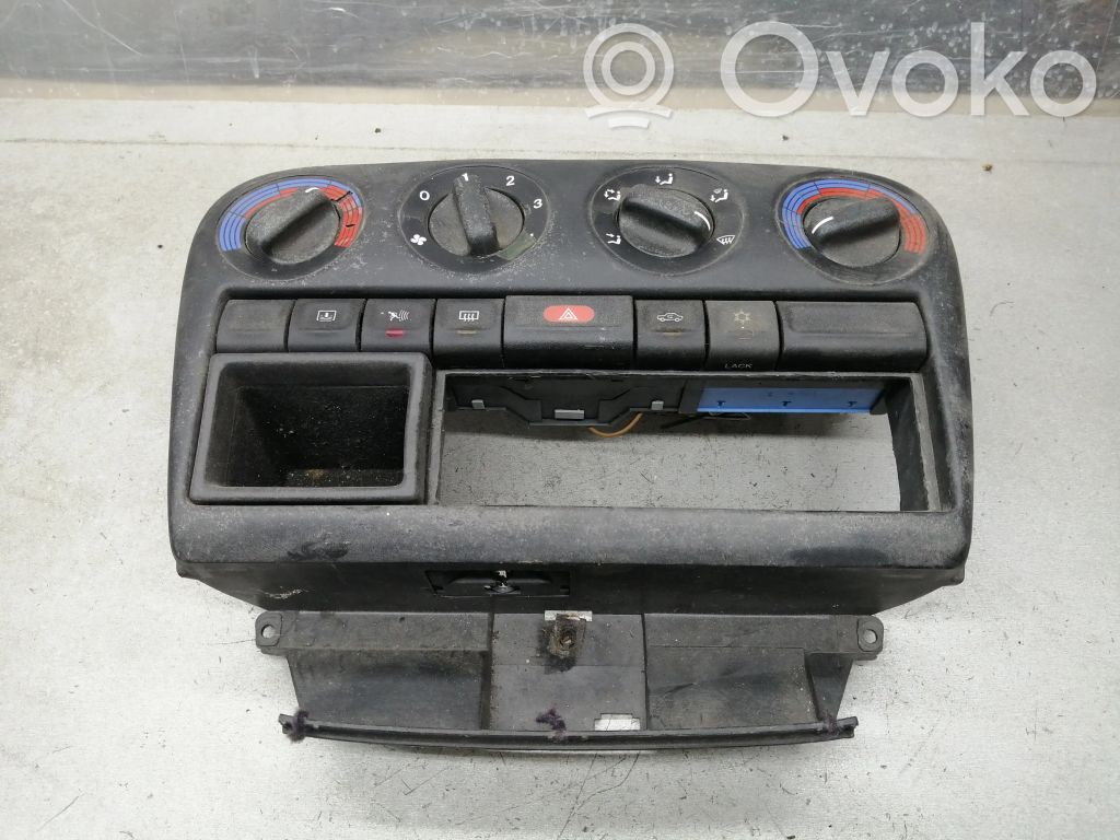 Opel Omega B1 Climate control unit 