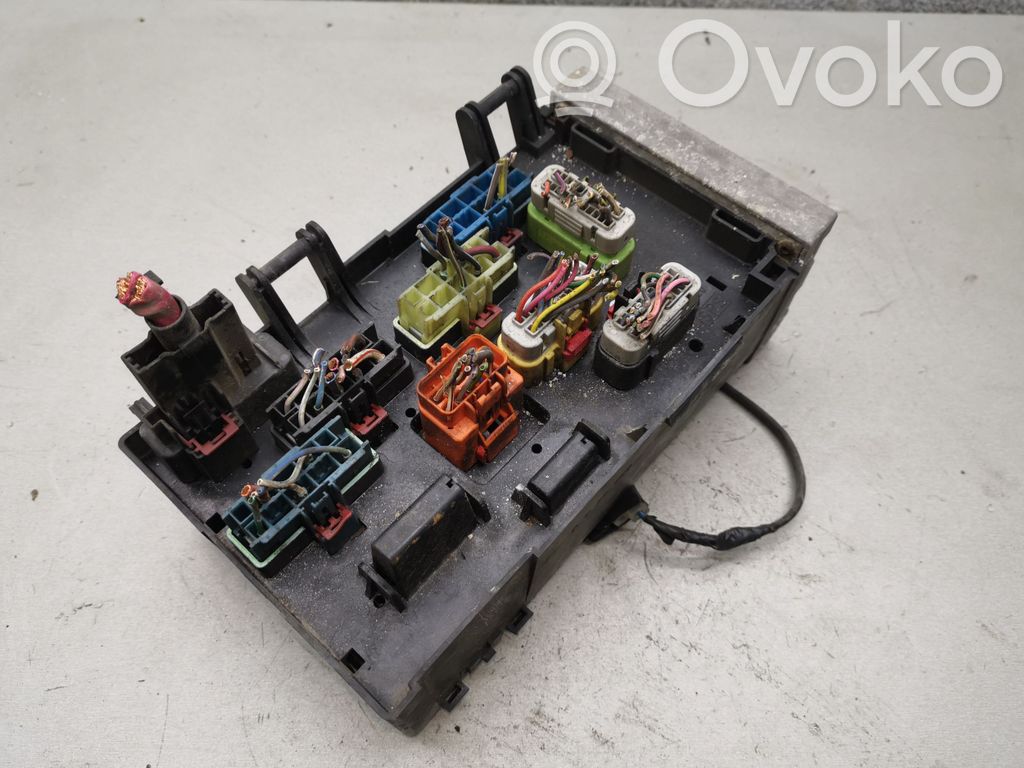 Dodge Grand Caravan Fuse module 
