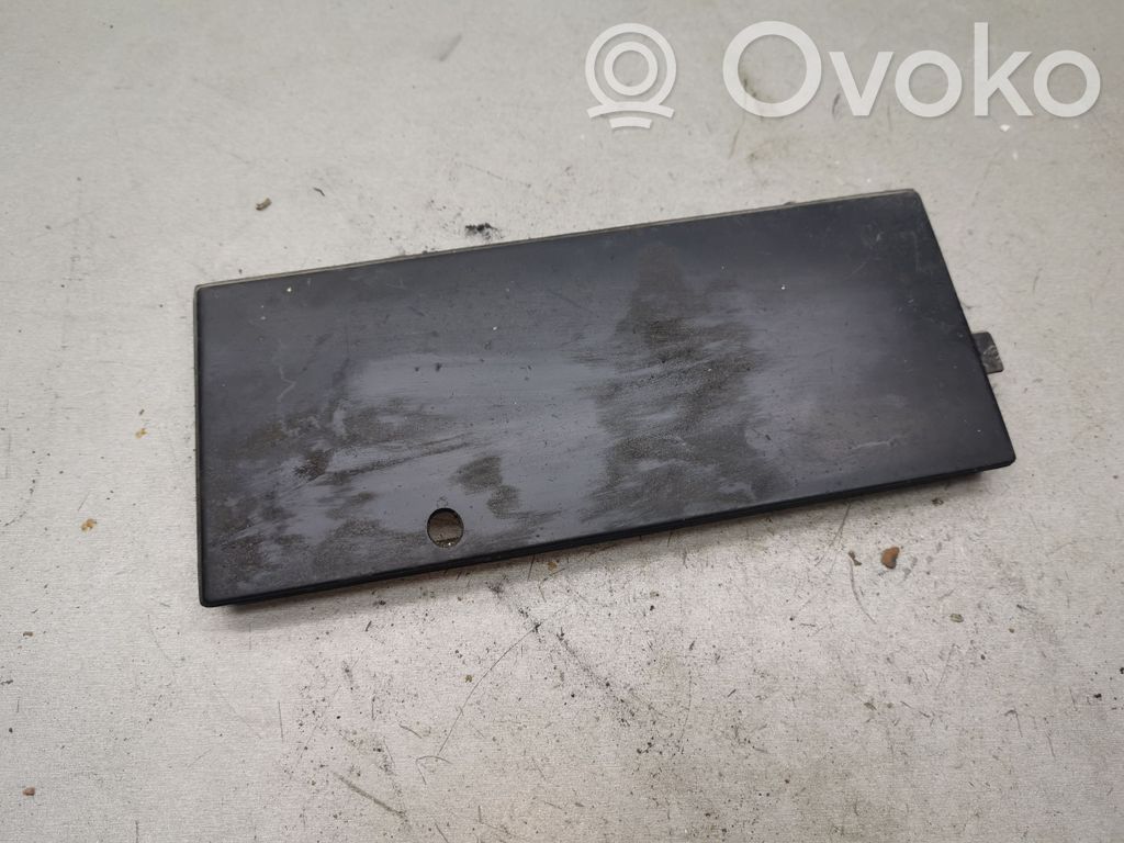 BMW 5 E34 Front tow hook cap/cover 