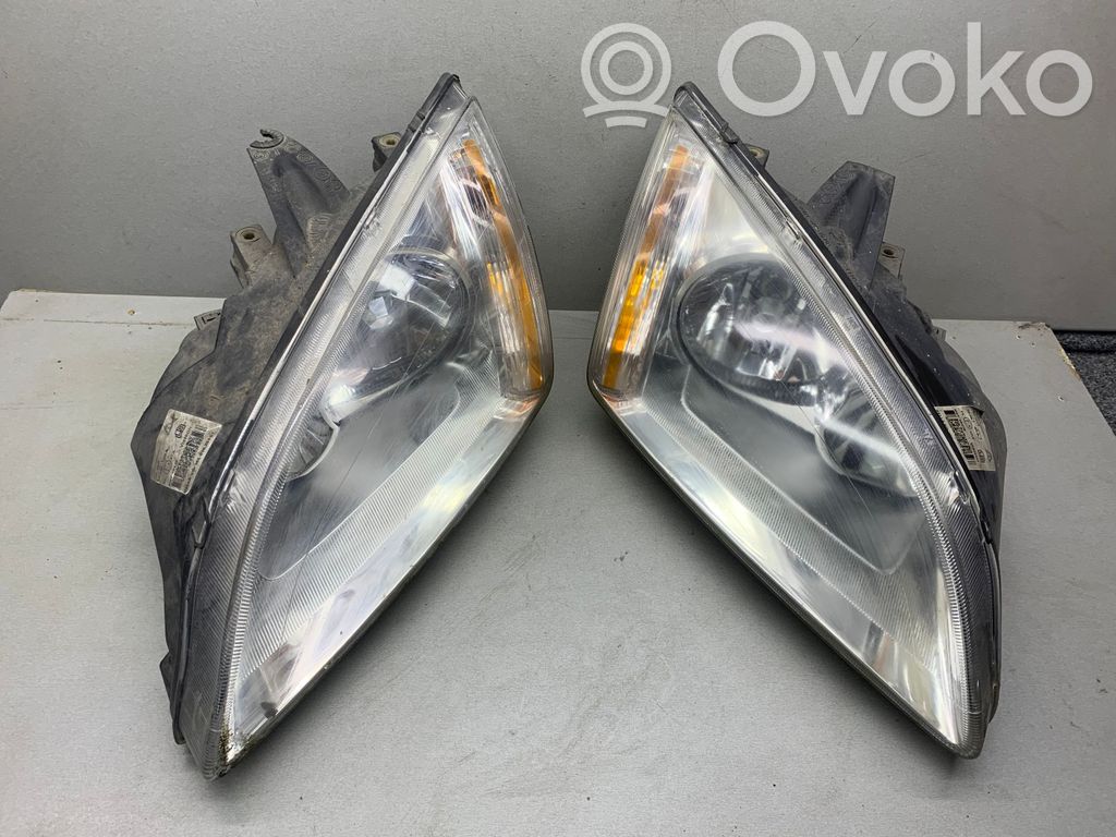 Ford Focus Headlight/headlamp 