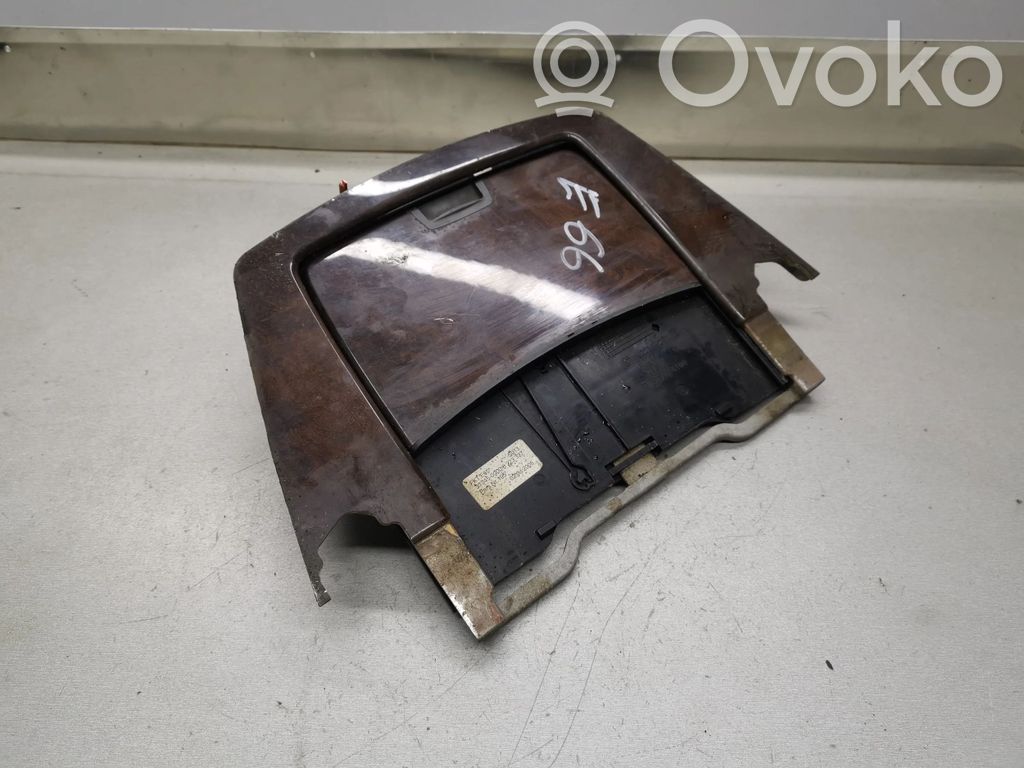 Ashtray (front)   8223327