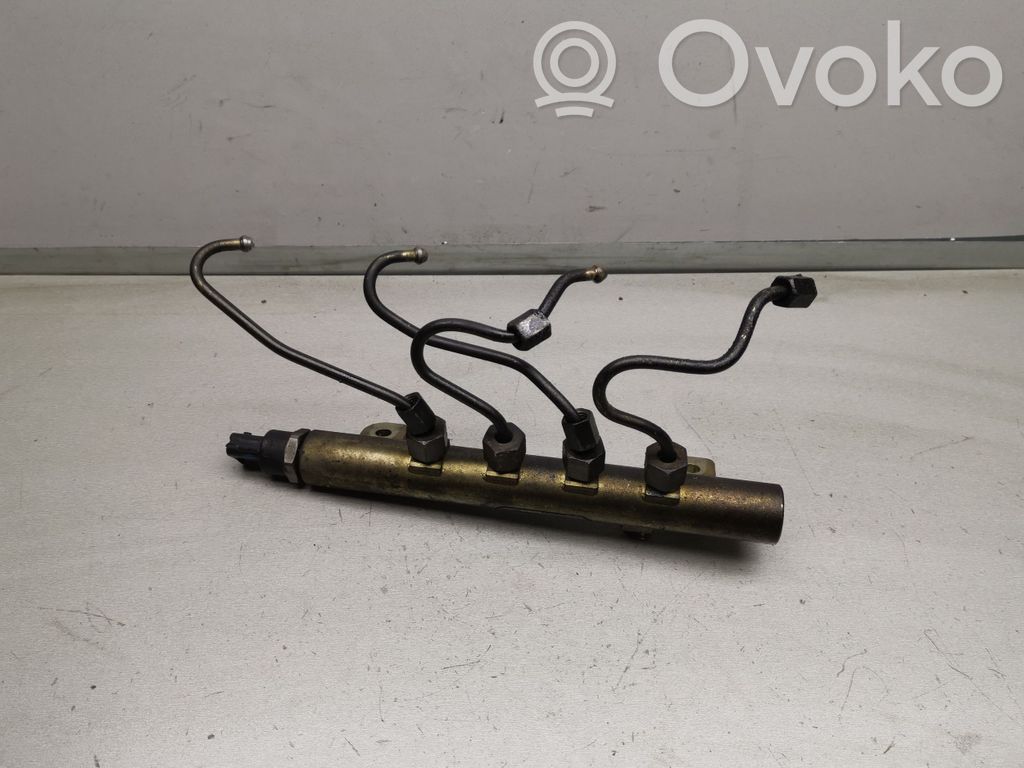 Fiat Stilo Polttoainepääputki 