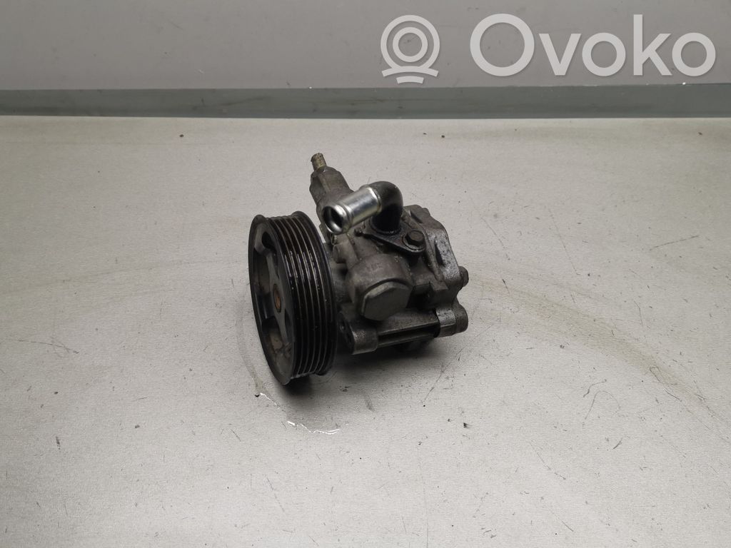 Ohjaustehostimen pumppu