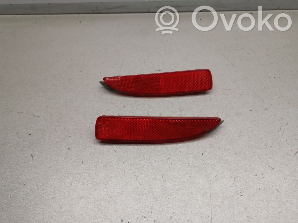 Rear tail light reflector   P3945A,P3945B