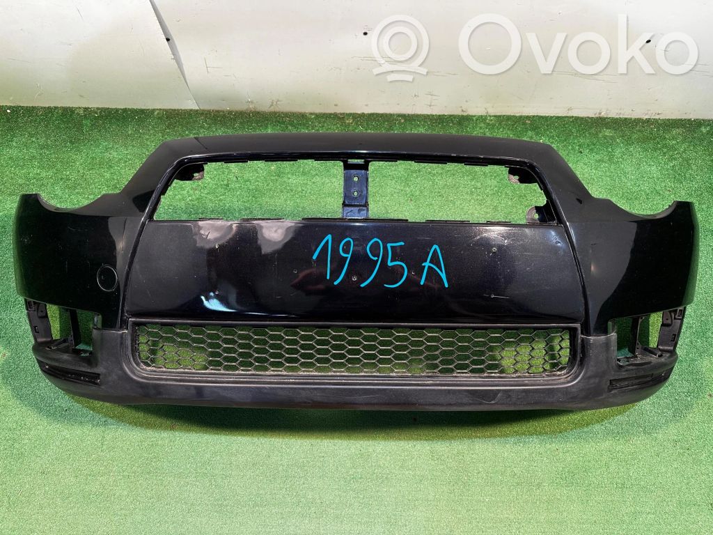 Mitsubishi Colt Parachoques delantero 