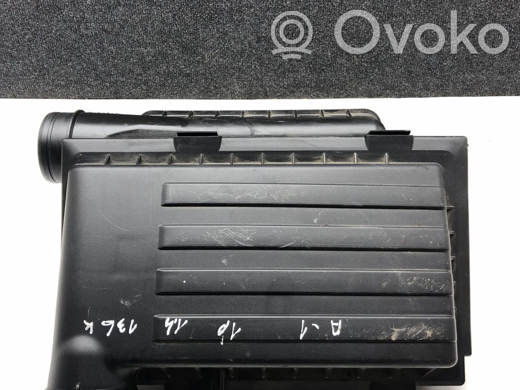 Air filter box