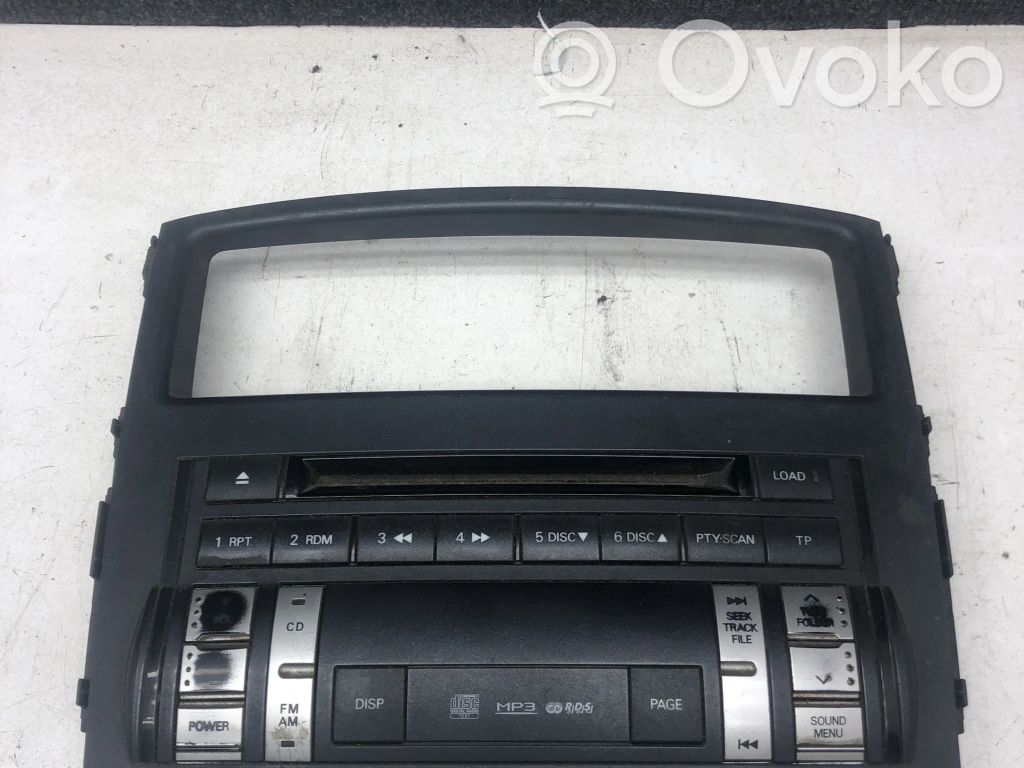 Mitsubishi Pajero Unidad delantera de radio/CD/DVD/GPS 