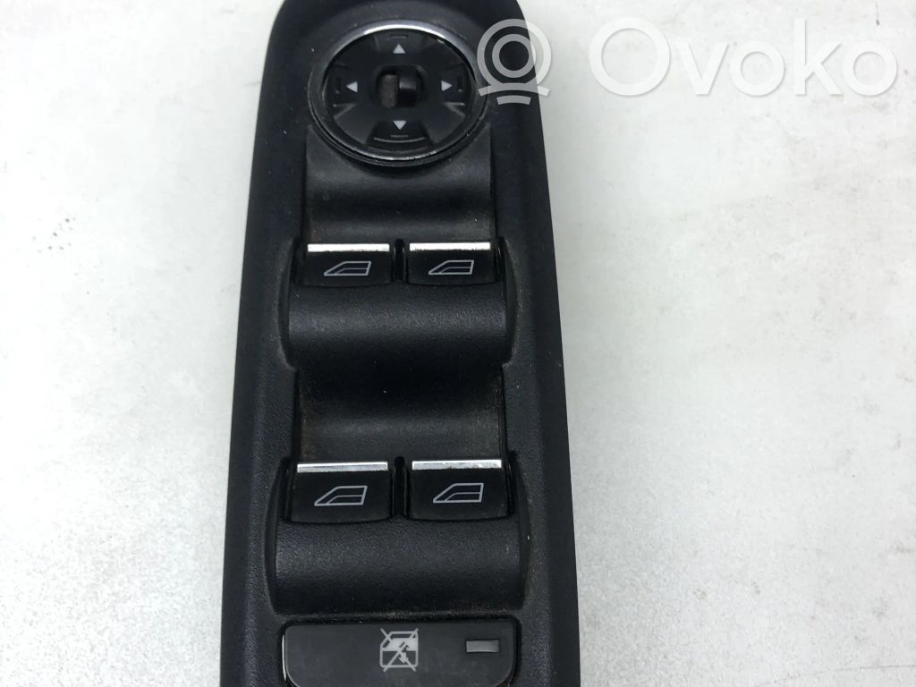 Electric window control switch   7S7T14A132AB