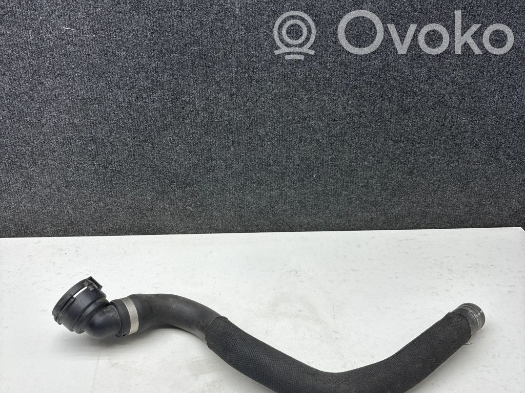 Volvo V40 Engine coolant pipe/hose 