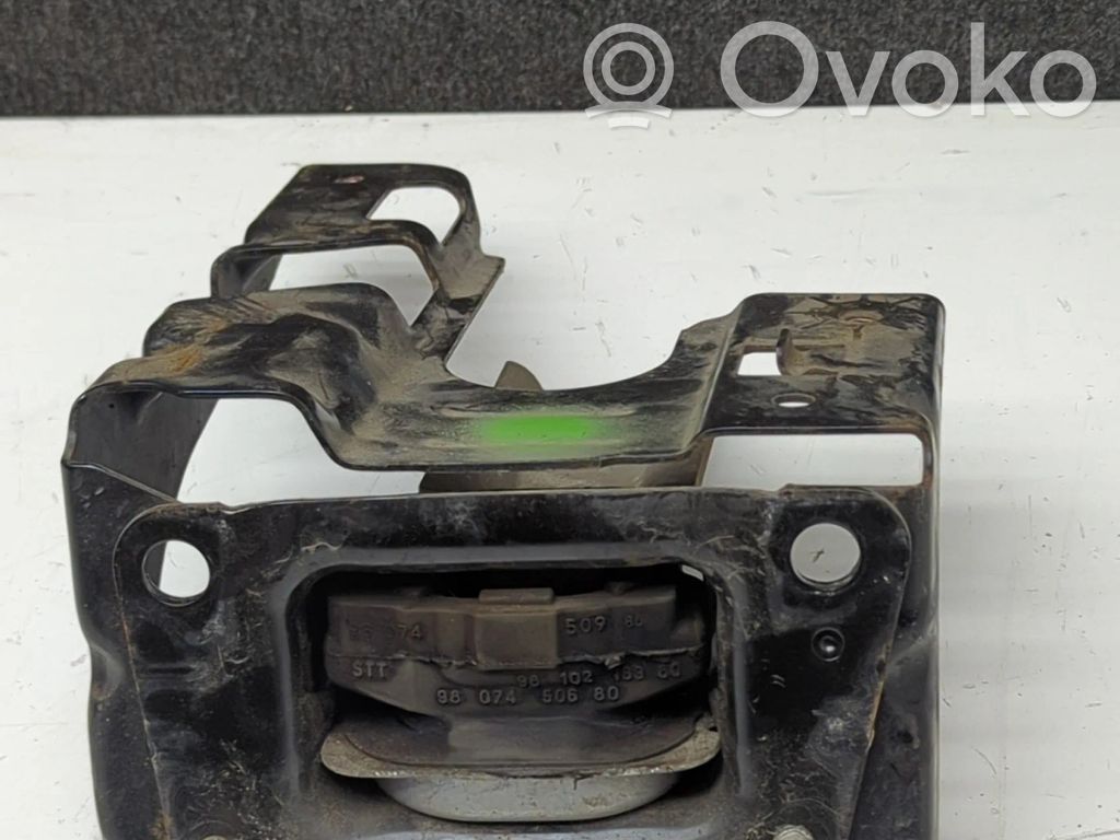 Engine mount bracket   9807450680