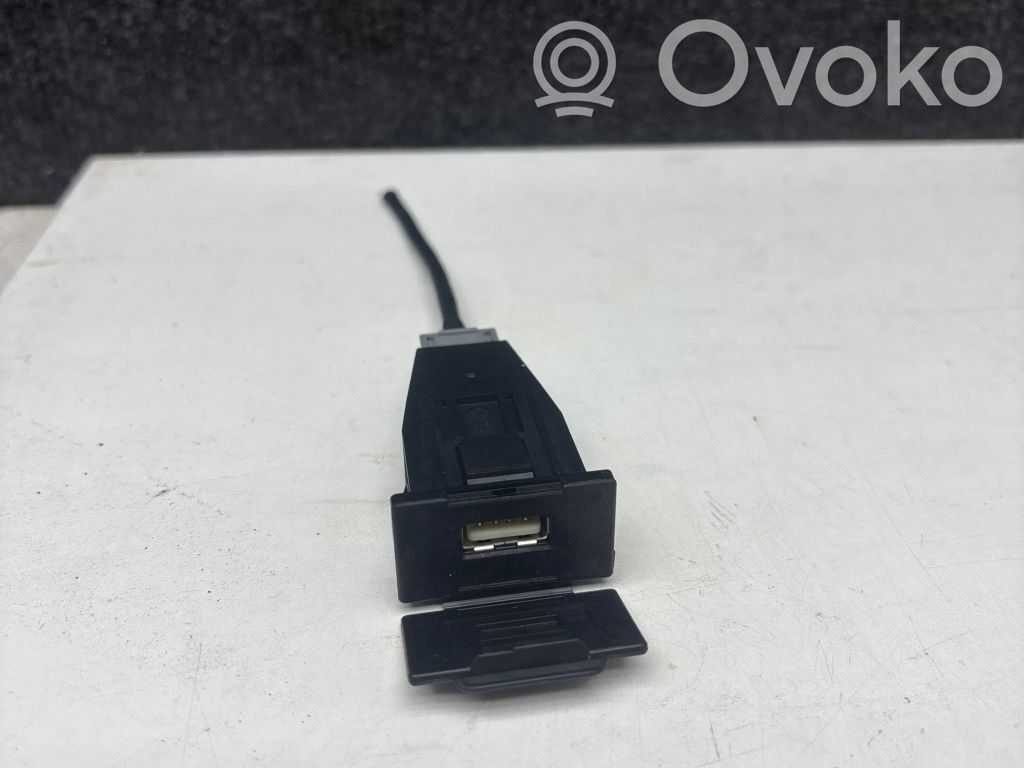 Enchufe conector USB