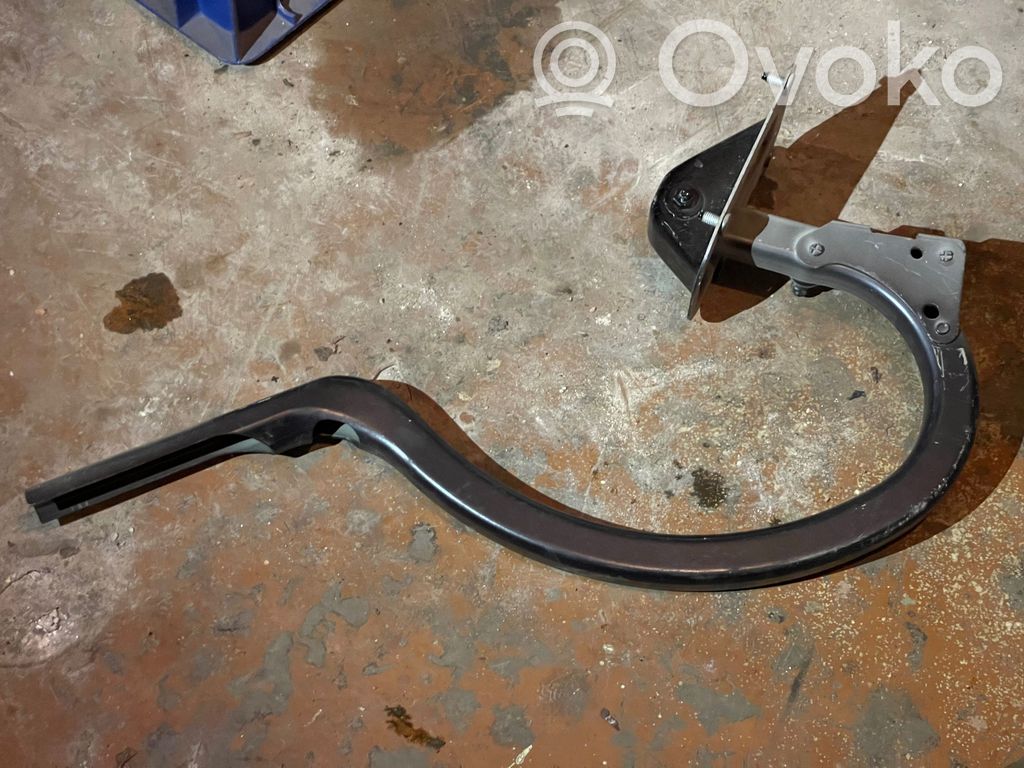Tailgate/trunk/boot hinge   7204237