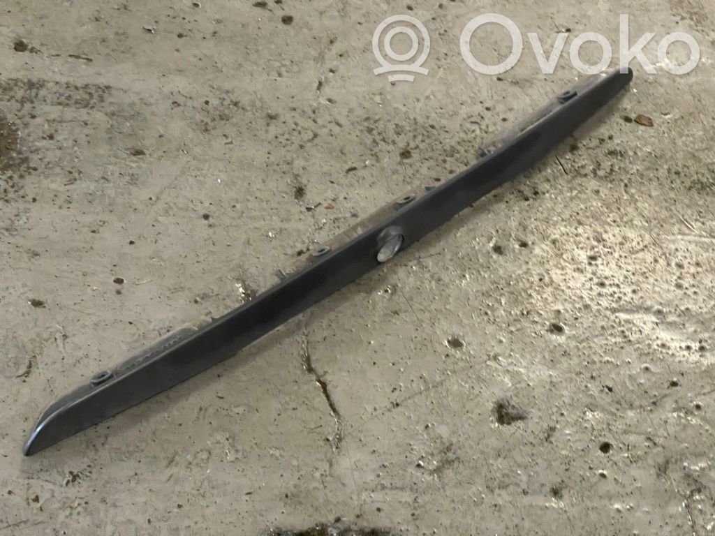 Tailgate/trunk/boot lock/latch/bracket   8135352