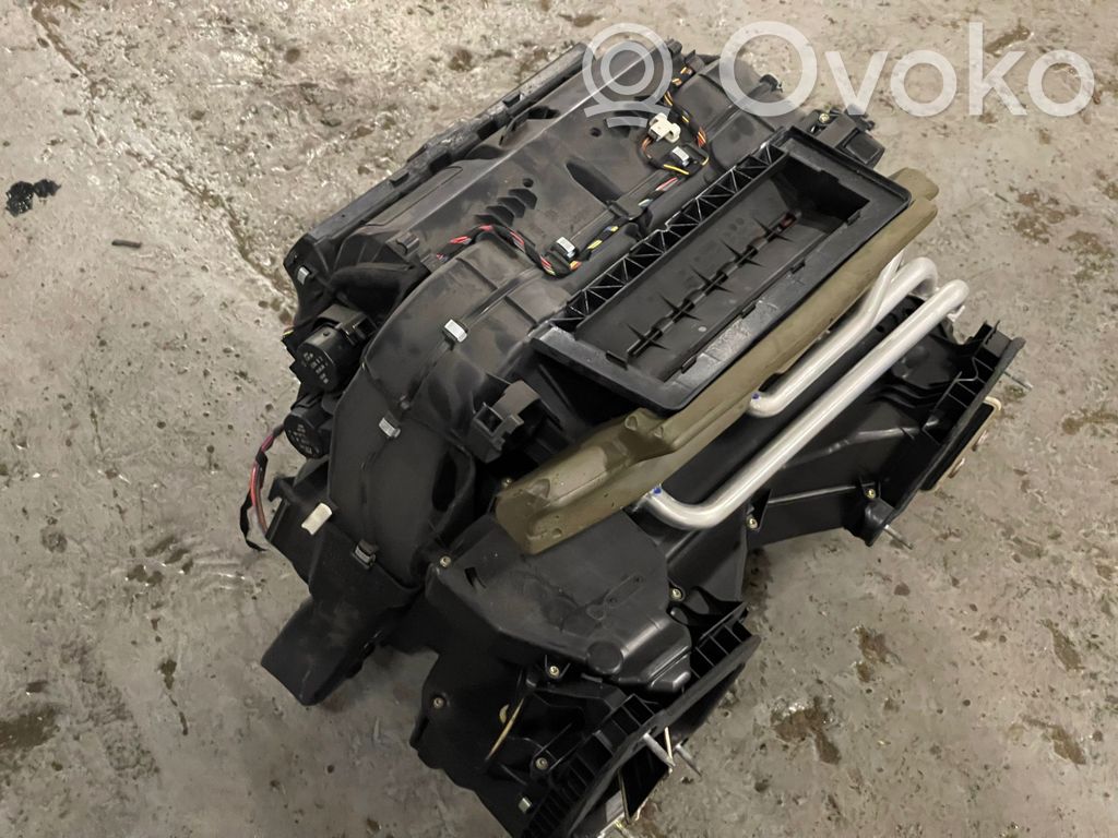 BMW 5 E60 E61 Montaje de la caja de climatización interior 