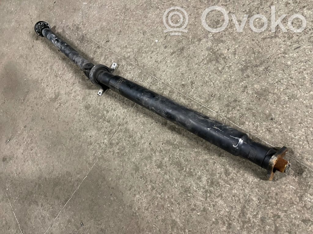 BMW 5 E60 E61 Kardanas komplekte 