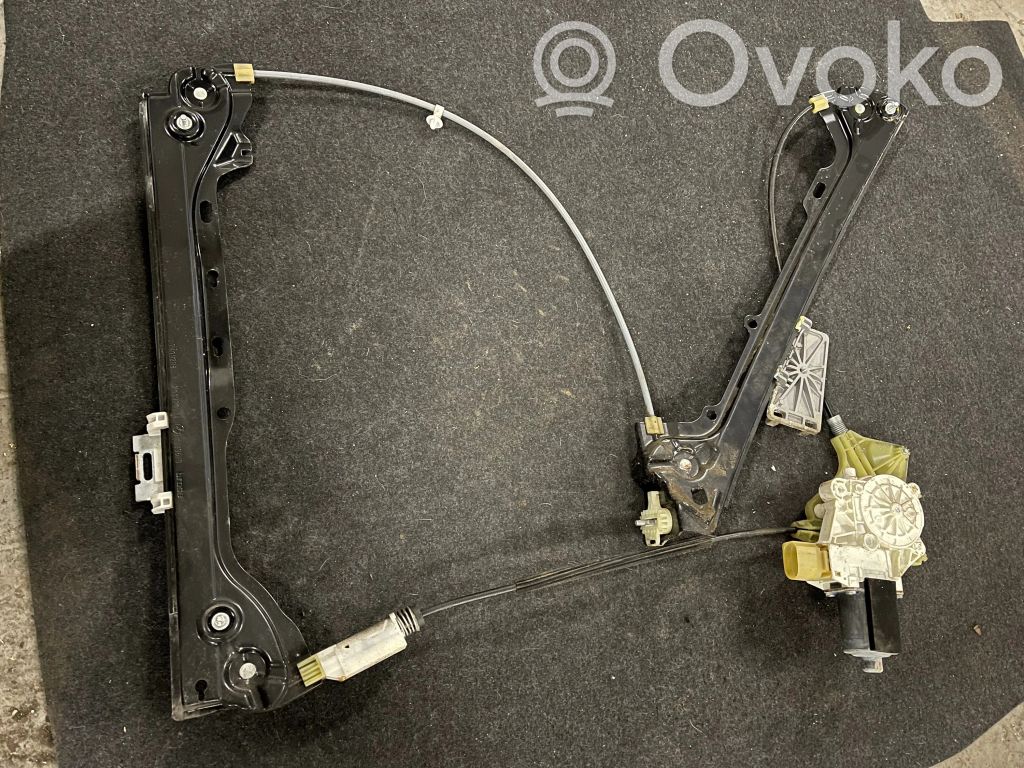 BMW 3 E92 E93 Front door window regulator motor 