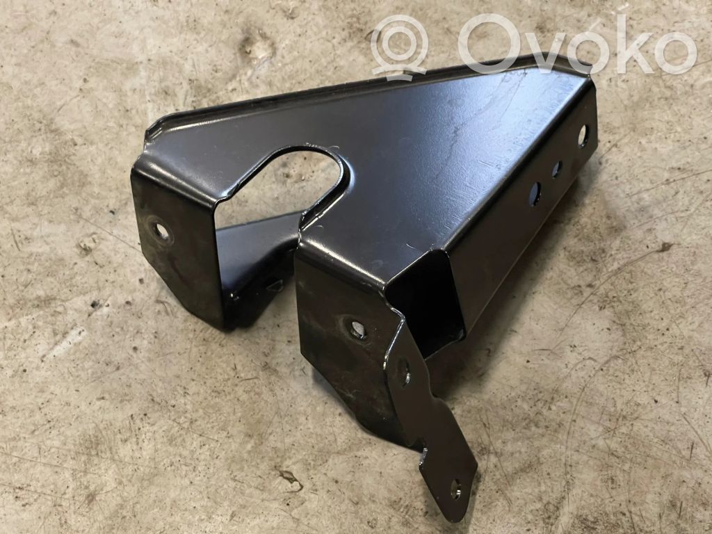 BMW X1 E84 Kita variklio skyriaus detalė 