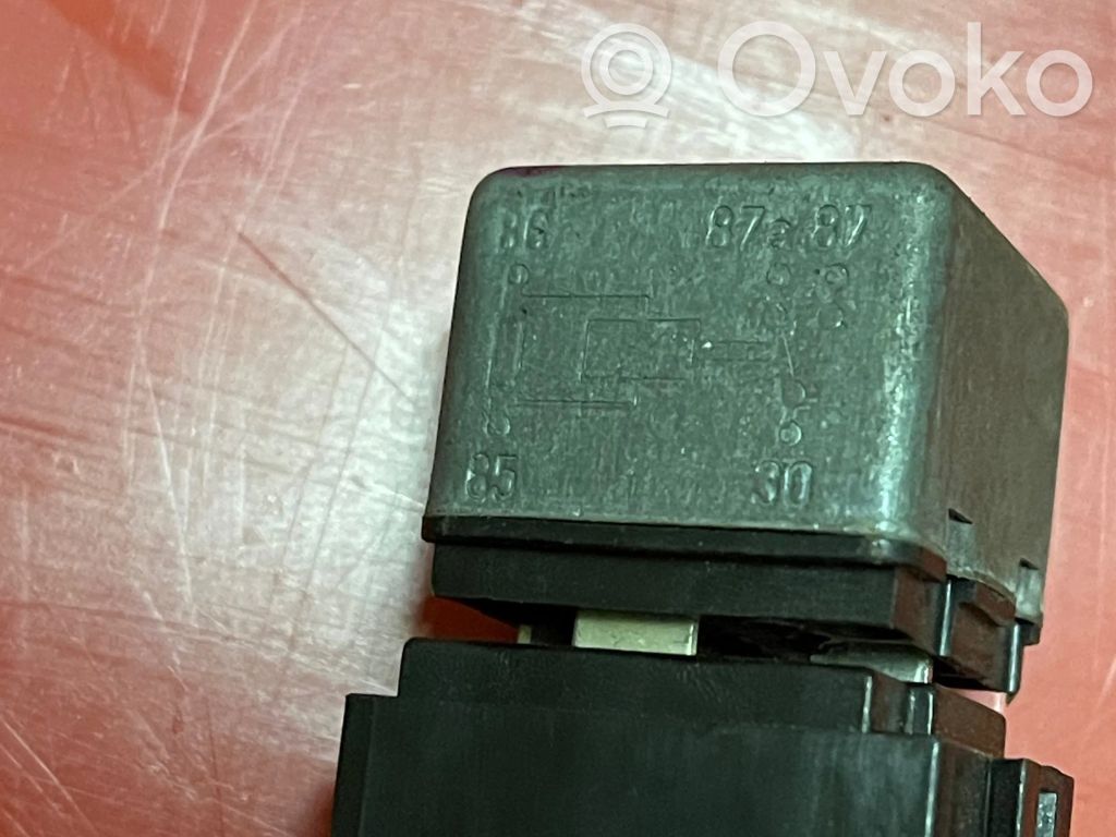 BMW 3 E30 Other relay 