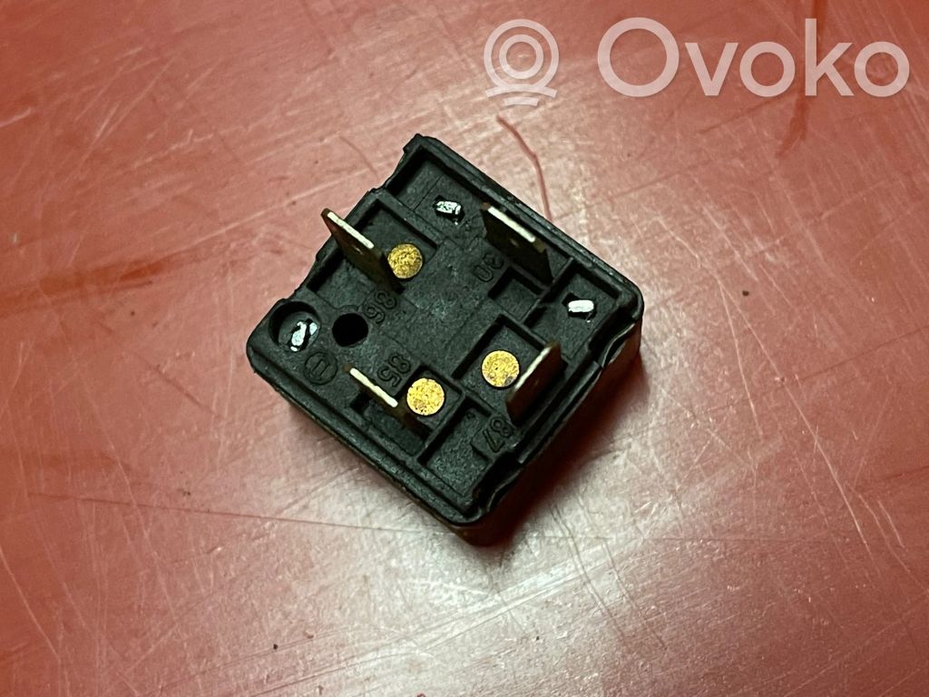 BMW 3 E30 Other relay 