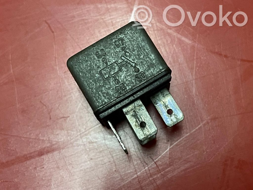 BMW 6 E24 Other relay 