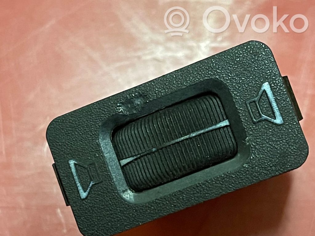 BMW 6 E24 Sound control switch 